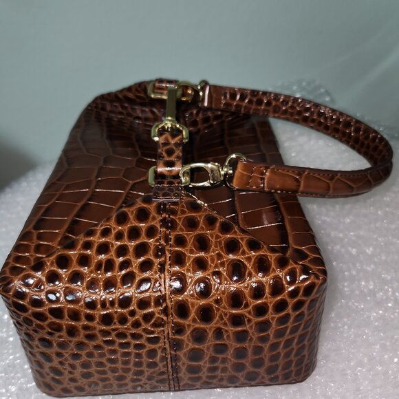Cutting Edge Rejina Pyo Leather Box Bag New - Picture 3 of 6